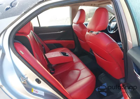 2019 Toyota Camry Xse z USA, uszkodzony, nr VIN 4T1B61HK8KU181729